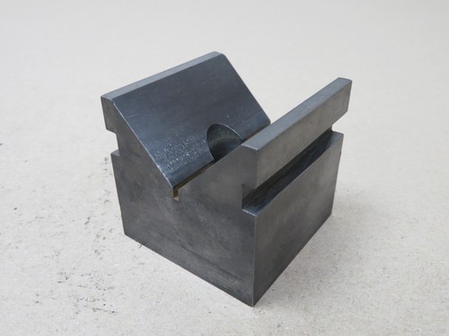 Vee block x - x, with