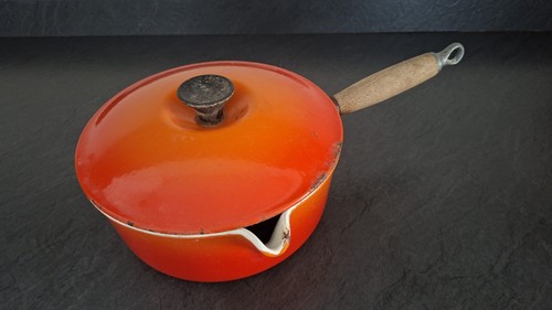 Creuset saucepan with lid - le,