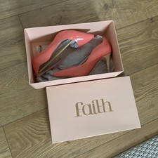 LADIES USED FAITH CORAL