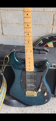 Electric guitar ibanez - guitar,
