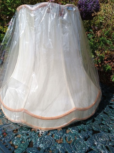 Large vintage style standard - large,