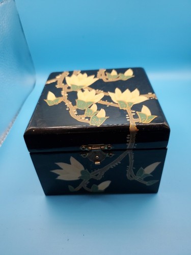 Vintage black lacquer - vintage,