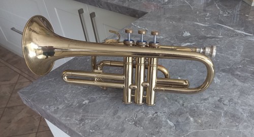 400 brass trumpet made - &,