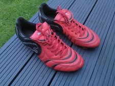 PUMA POWERCAT 4.10 FG FOOTBALL BOOTS - RED / BLACK - UK SIZE 12