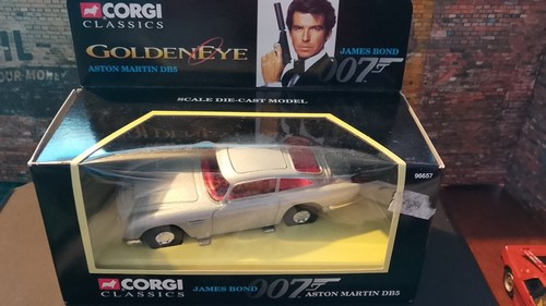 1997 corgi classics - classics, bond