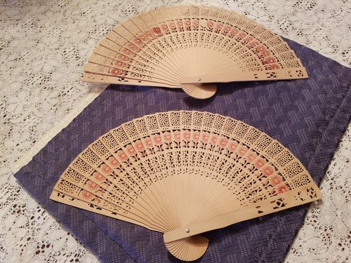 Fan folding hand held wooden - hand,