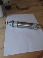 FESTO  PNEUMATIC CYLINDER