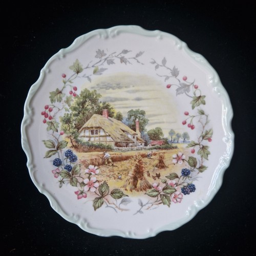 Dainty vintage royal albert - vintage,