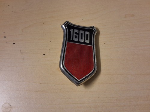Capri cortina 1600 badge - cortina,