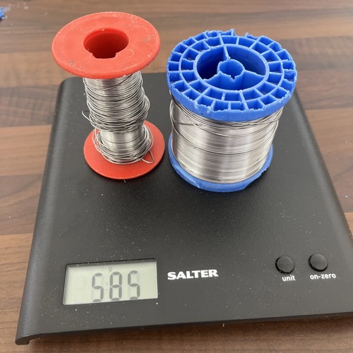 Roll 1 25mm solder - x, of