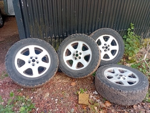 Land rover discovery td5 v8 - 2,