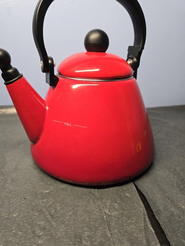Creuset red kone whistling - le,
