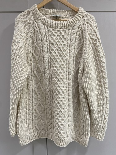 Irish aran hand - irish, knitted
