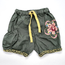 Phister Philina lightweight short fabric pants shorts girls in size 122 (6-7 yrs) top