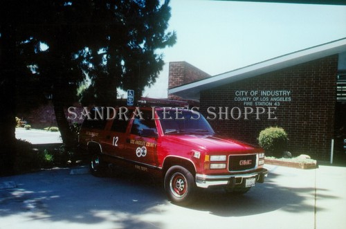 Fire truck battalion chief - truck,
