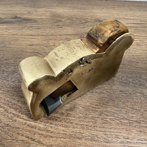 Vintage brass shoulder rebate - brass,