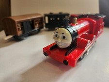 Thomas Trackmater - James no5 With Tender and Two Trucks