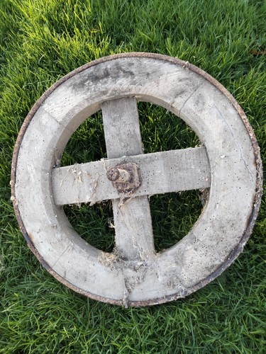 Wheelbarrow wheel vintage - wheelbarrow,