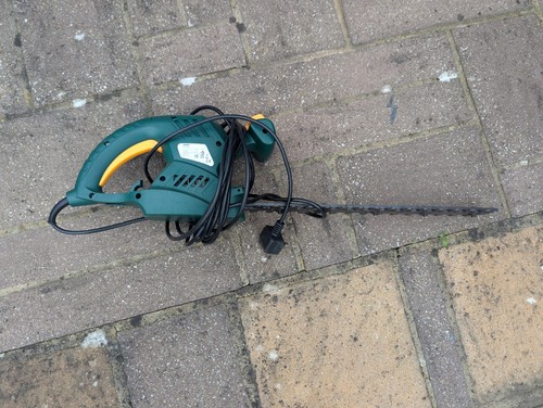 Hedge trimmer fpht450 - b&q,