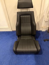 Cobra Le Mans Heritage Seat with Headrest - Black Vinyl with Piping