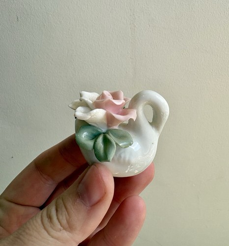 Vintage porcelain swan with - vintage,