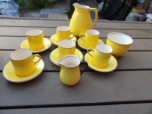 Crown ducal ware yellow set - crown,