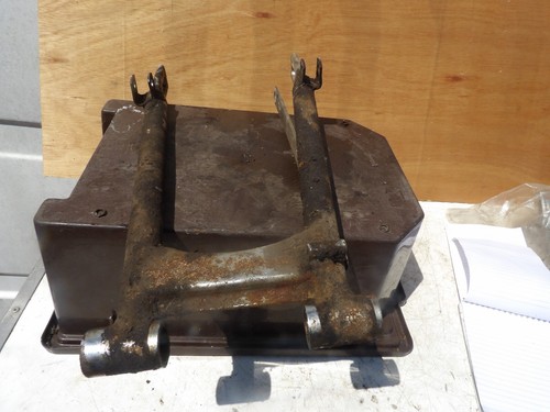 Triumph 140 swing arm - 140,