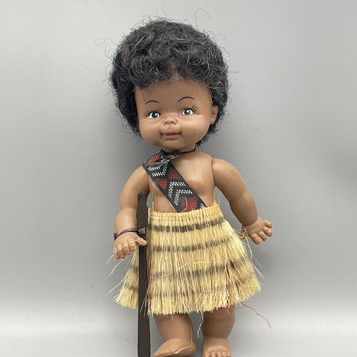 Vtg maori tribal - nz, plastic