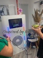 Touchscreen ipod jukebox