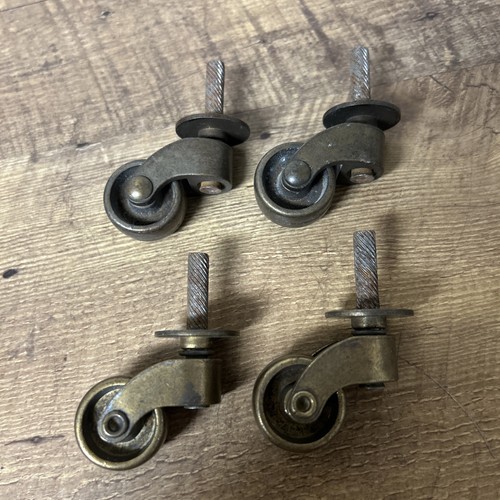 Vintage solid brass - ,