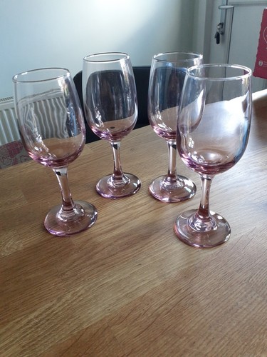 Wine glasses with cranberry - wine,