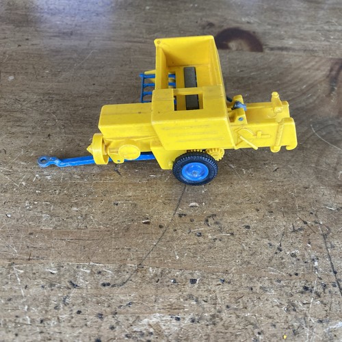 Britains bamford hay baler - hay,