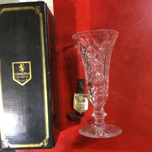Edinburgh crystal vase tall - edinburgh, 7"