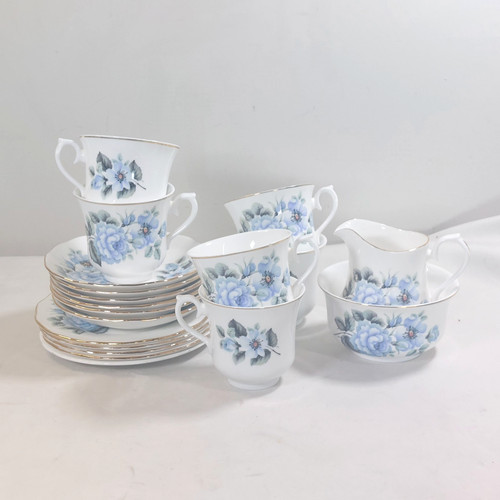 Queen anne trio - queen, saucer