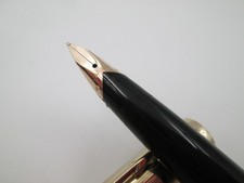 Parker 65 Fountain Pen  14 K