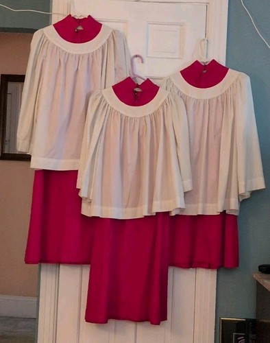 Altar servers red cassock - altar,