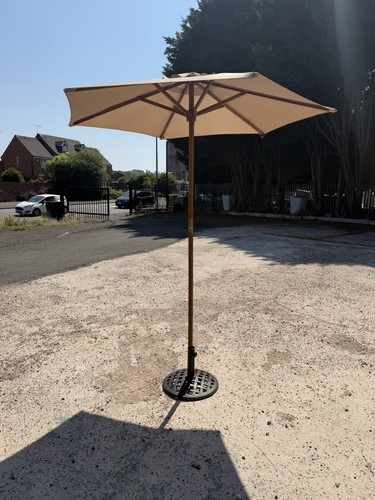 Mixed wooden parasols garden - wooden,