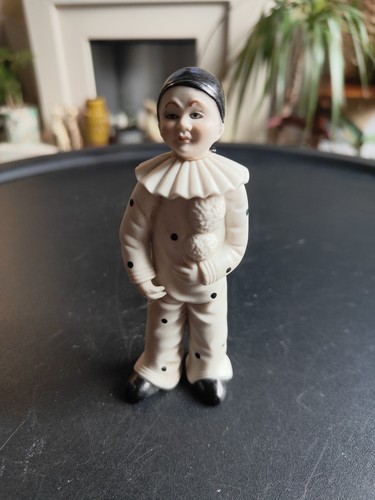 Vintage pierrot clown figurine - pierrot,