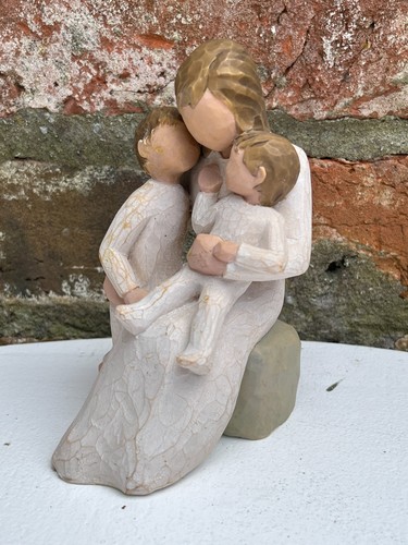 Willow tree figurine - figurine,, quietly.