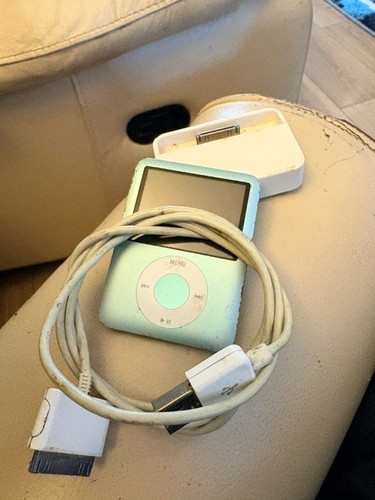 Apple ipod nano 3rd generation - apple,