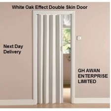White Oak Effect Central Opening PVC Double Skin Folding Door Bi Folding Door