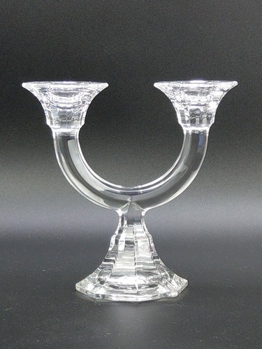 Double arm crystal