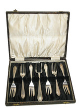 Boxed Set of 6 Cake Forks Plus