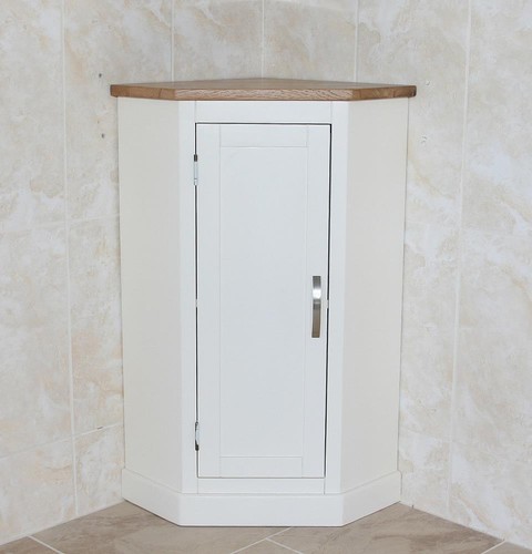 Cloakroom corner bathroom - corner,