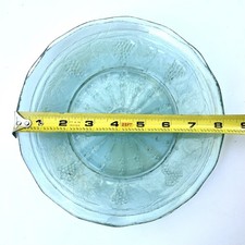 2 Arcoroc France Green 8" Salad Plates Grapes and Vine