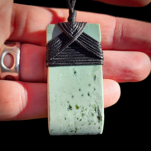 Greenstone pounamu toki - nz,