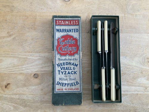 Incomplete box set vintage - incomplete,