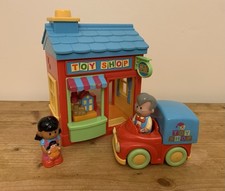 ELC Happyland Village Toy Shop with Toys Car & 2 Figures. No door.