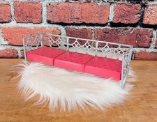 Barbie Mattel Pink Glam Tulip Daybed Sofa & Faux Fur Rug