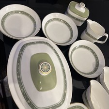 Royal Doulton "Rondelay" dining Set 